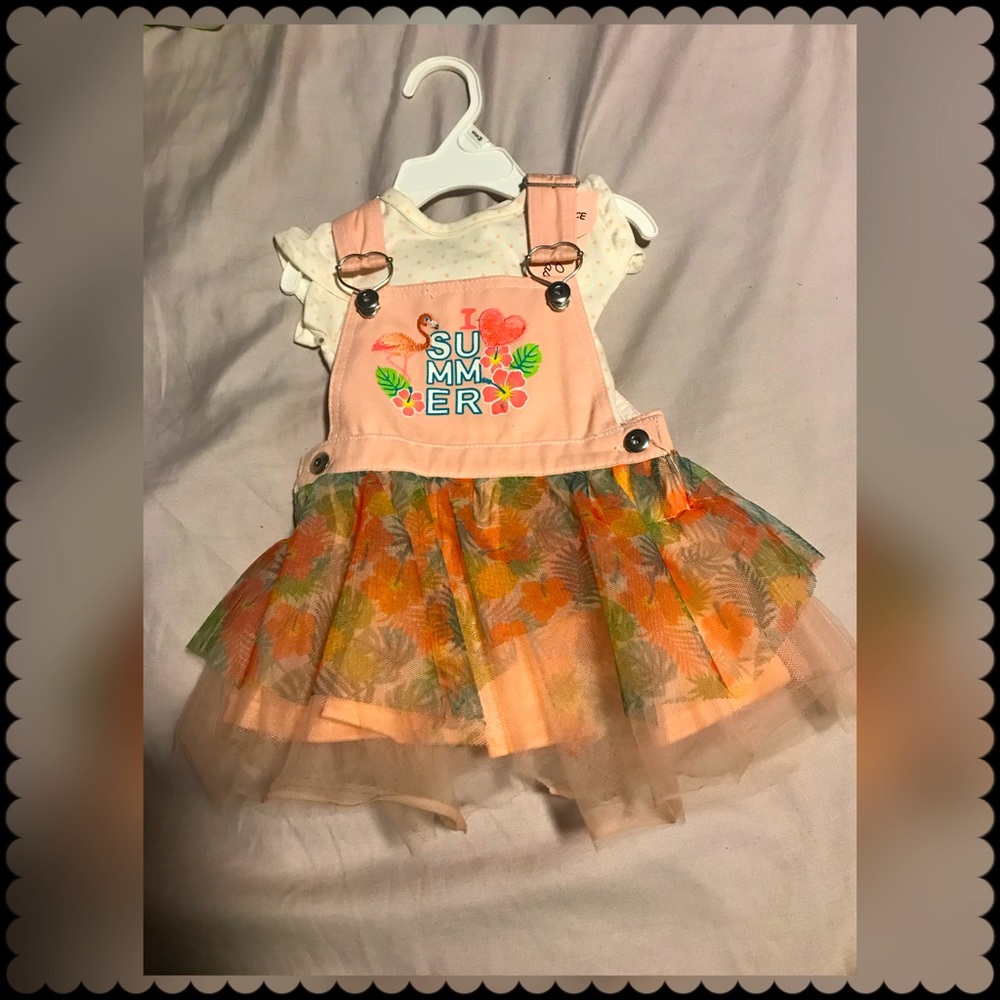 NWT 6/9 months 2 piece outfit